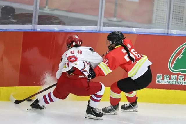 stron, 北京队, 在球门前的