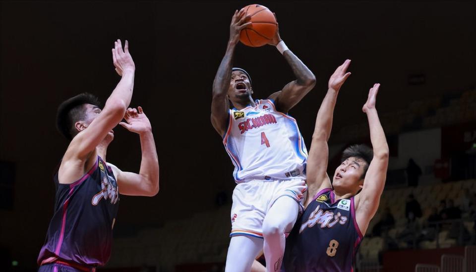 广东男篮新 广东男篮新