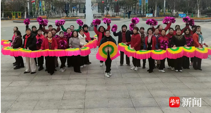 这支由, 合唱队等演 这支由, 合唱队等演